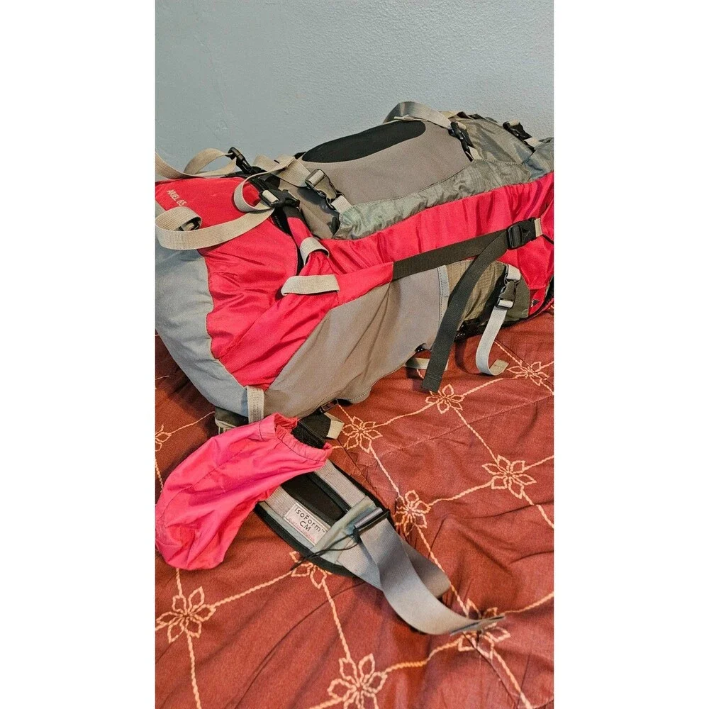 Osprey Ariel AG 65 Women’s Anti-Gravity Hiking Backpack Size Medium Red